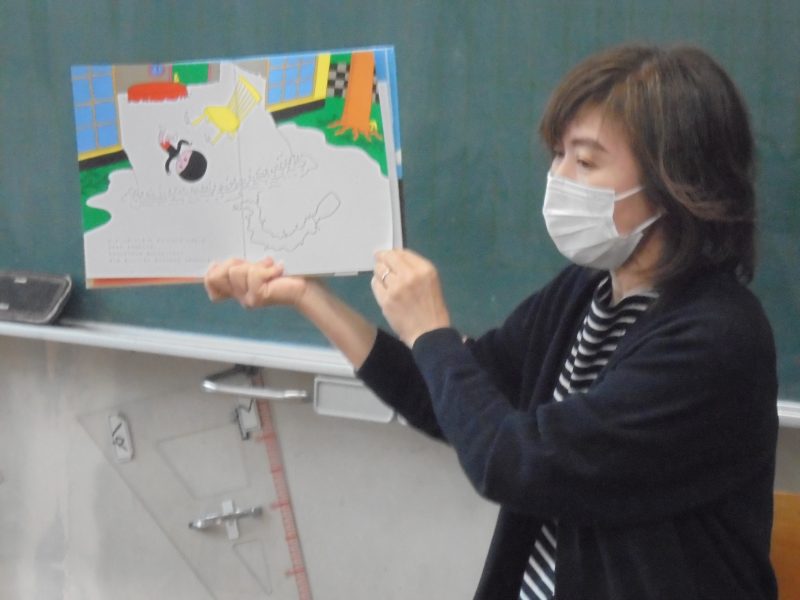 ３年生、読み語り大好きです。の画像