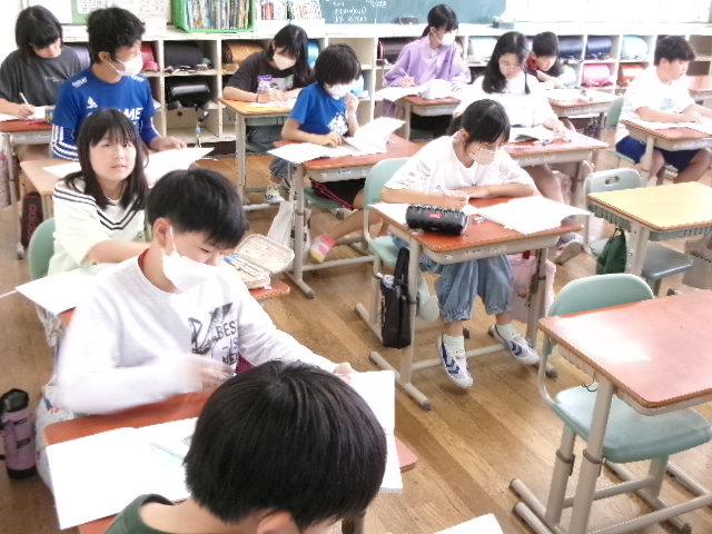 ６年生　国語科の時間にの画像