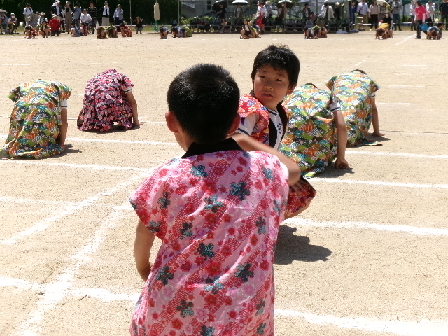４年生　「特別大きないい声」でした。の画像
