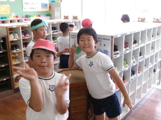 ４年生　靴ならべ１番の画像