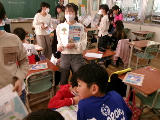 ５年生　英会話の時間にの画像