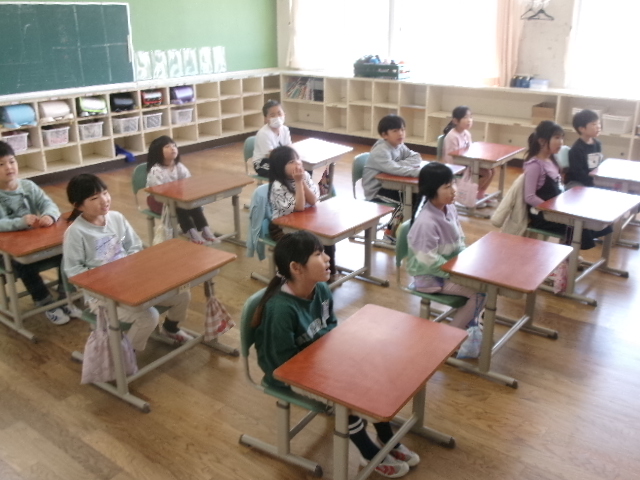 ２年生　背筋を伸ばしての画像