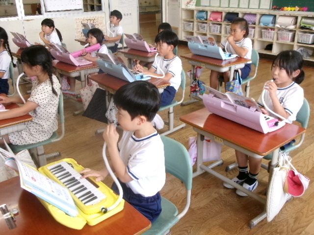 ２年生　音楽科の時間にの画像