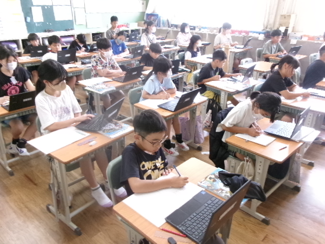５年生　社会科の時間にの画像