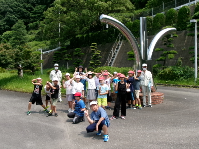 ４年生　社会科見学の画像