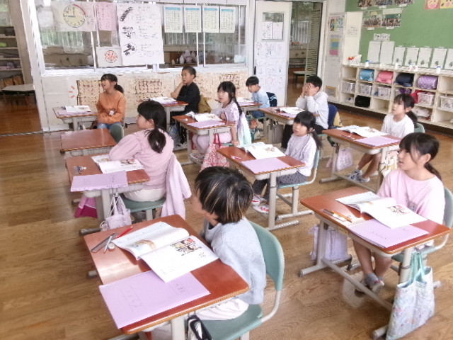 ２年生　道徳の時間の画像