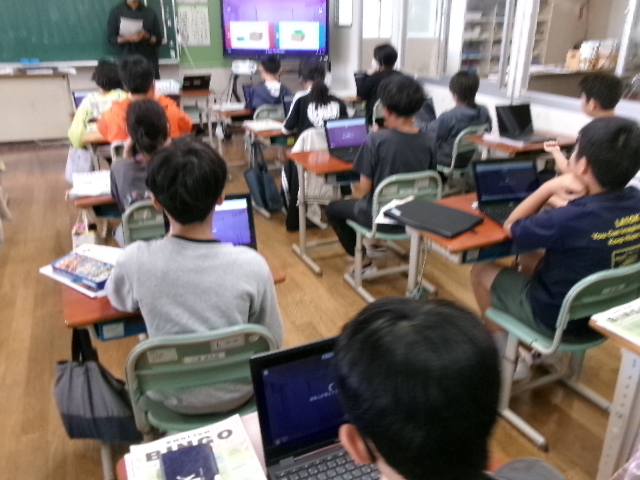 ６年生　外国語の時間にの画像