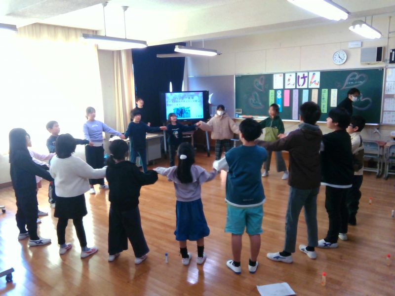 小学校 人権集会の画像