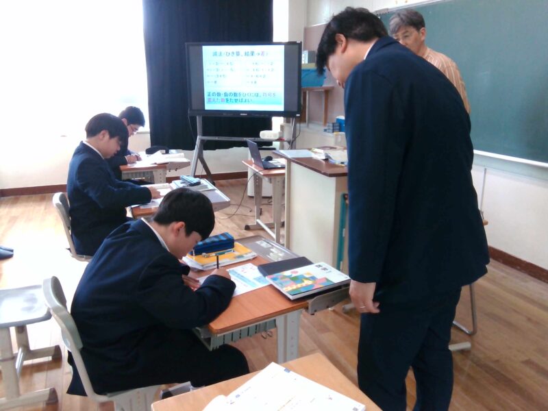 授業参観・懇談会・PTA育成協総会の画像