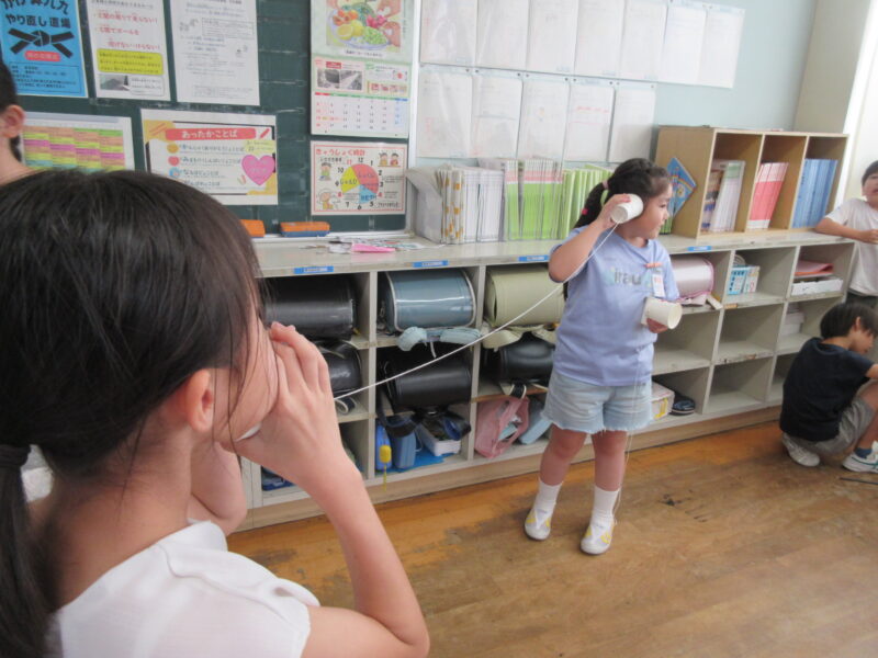 （３年生）理科の学習　～糸電話で以心伝心！？～の画像