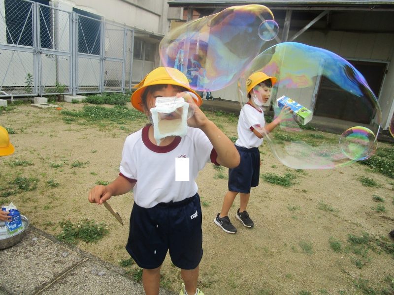 生活科「シャボン玉遊び」の画像