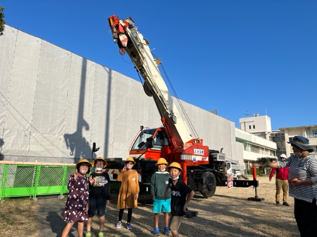 「じどう車ずかん」(1年生)の画像