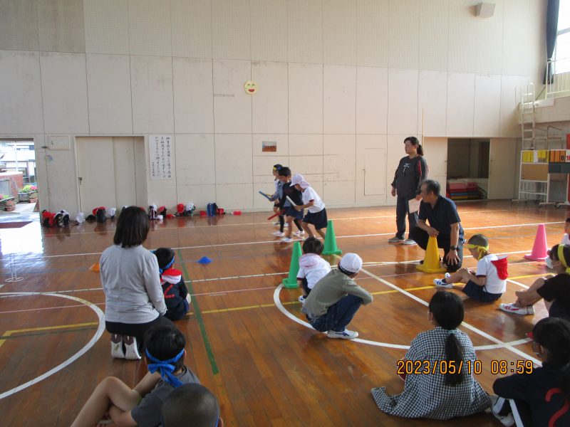 （運動会）全校リレーに向けての画像