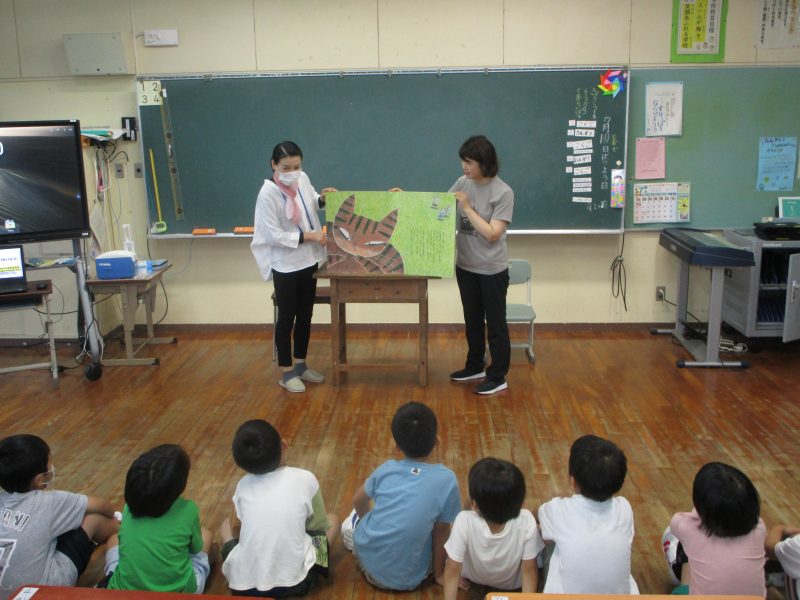 「あきすての」の皆様の読み語りのようすの画像