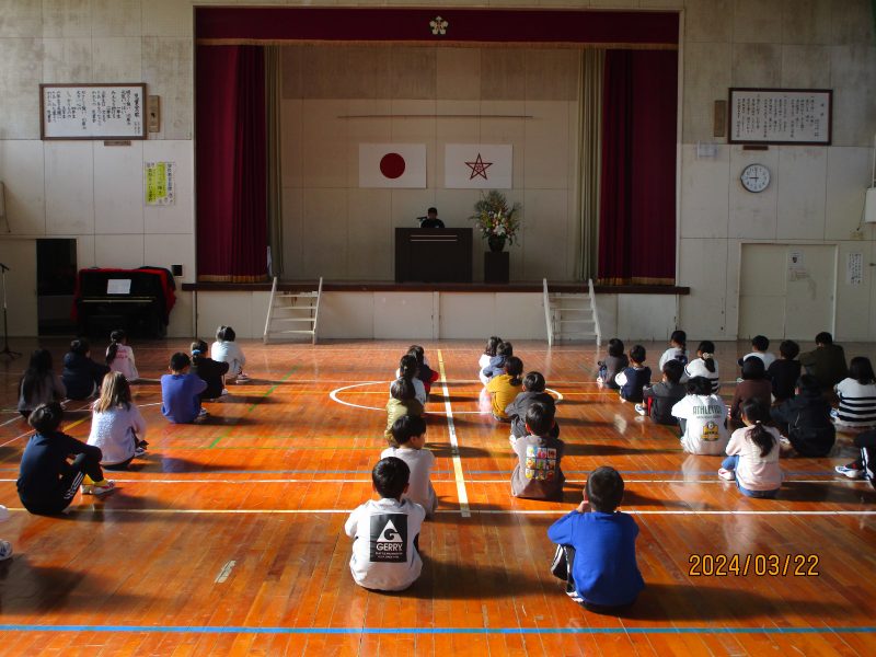 令和5年度修了式のようすの画像