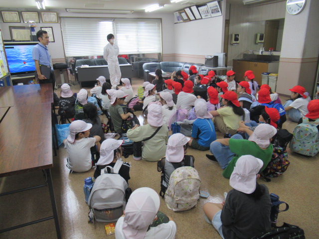 （３年生）社会科見学「かまぼこ工場へ行ってきました(^^♪」の画像
