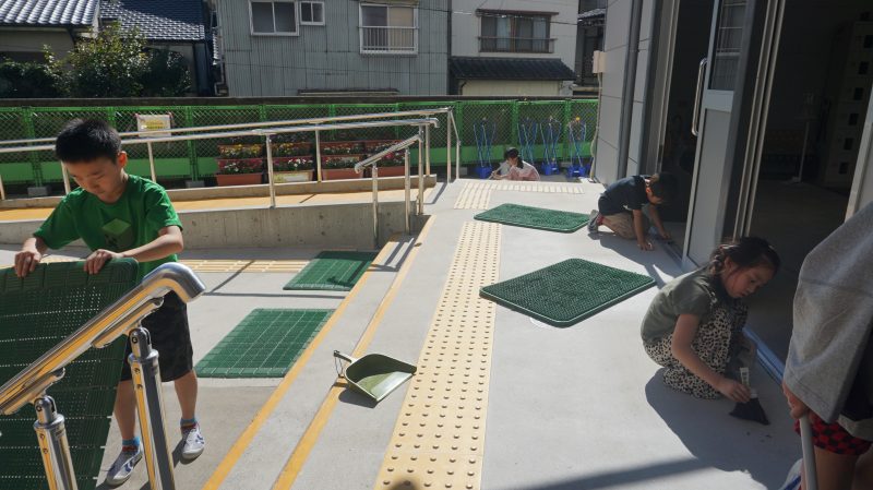 （学校生活）感動の「縦割り清掃」の画像