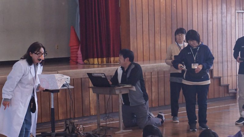 （学校生活）１２月の全校集会　～「劇団ぽたぽん」からのメッセージ！～の画像