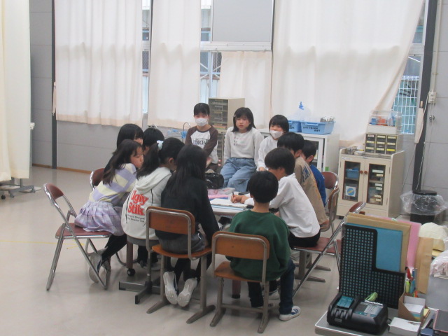 初めての委員会活動・・・学校のリーダーとしての第一歩！の画像