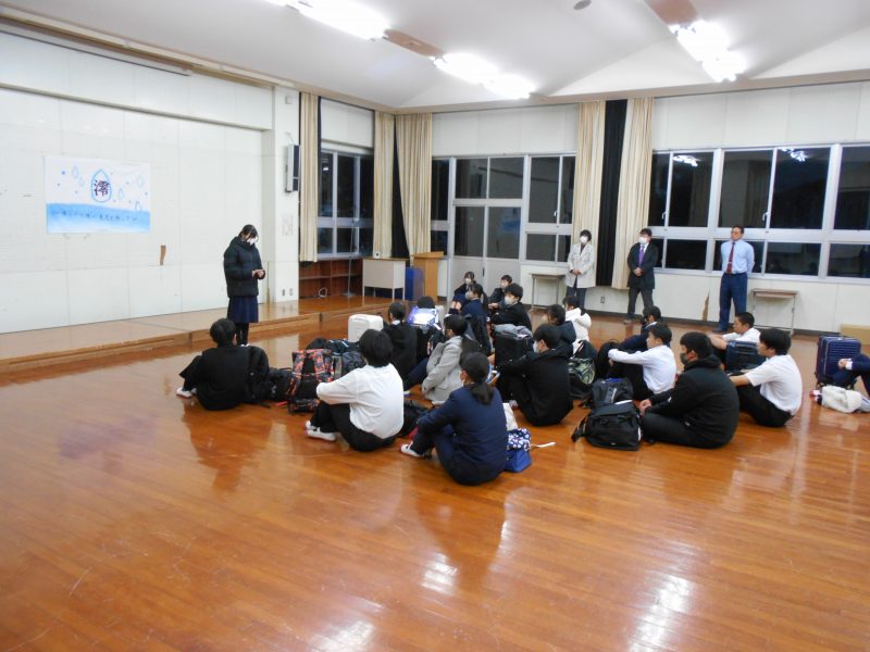 R7修学旅行団＿出発式の画像