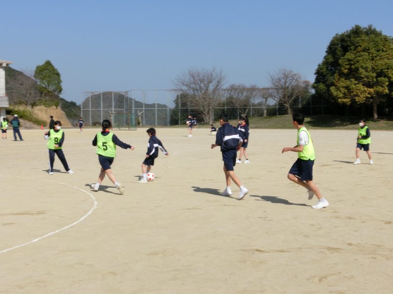 １年学年レクレーション・３年公立後期入試、清掃活動の画像