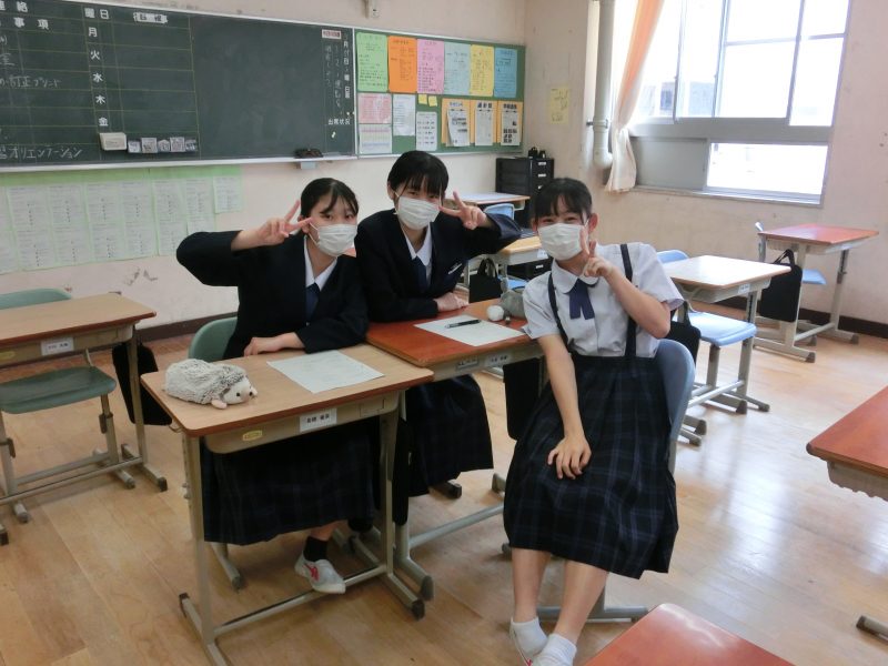 昼休みの生徒の様子の画像
