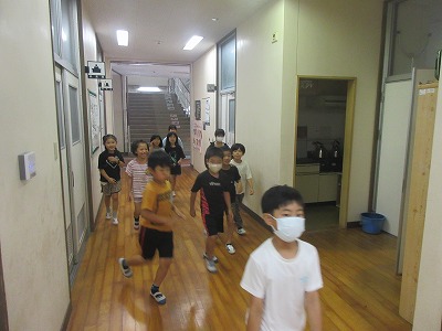 集団下校班顔合わせの画像
