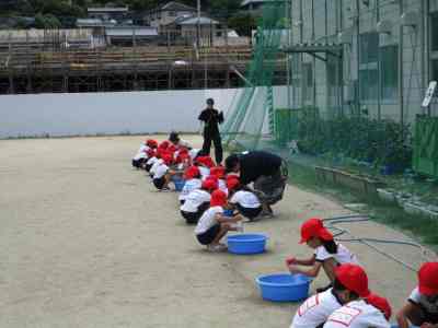 １年生水遊び（7/3）の画像