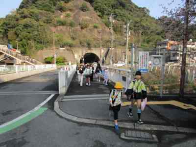 １年生の初登校（4/10）の画像