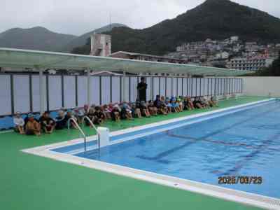４年生水泳運動の画像