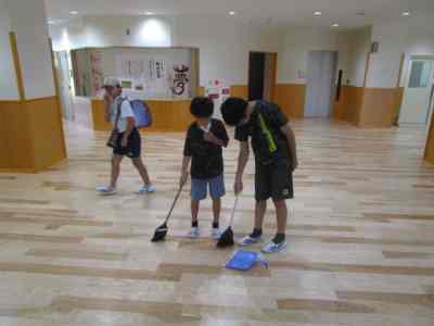 6年生　朝のボランティア活動の画像