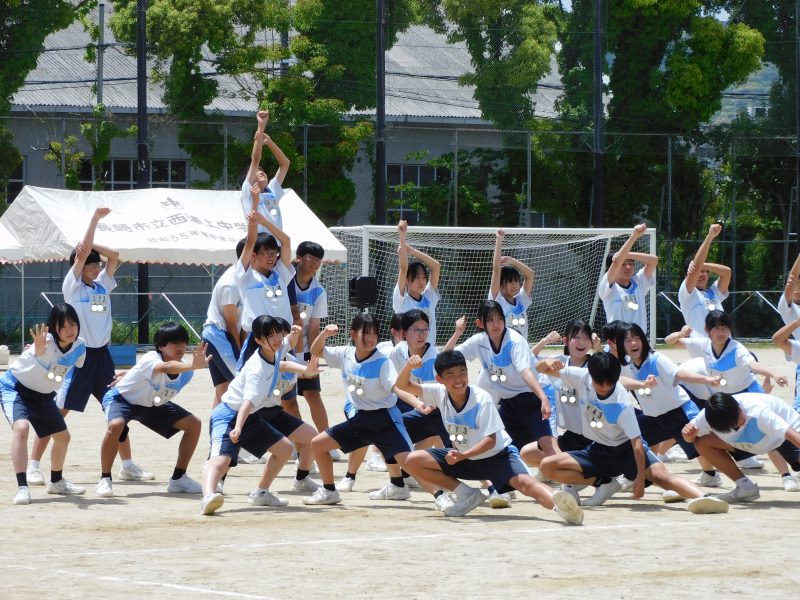 体育祭の全体練習を行いました。の画像