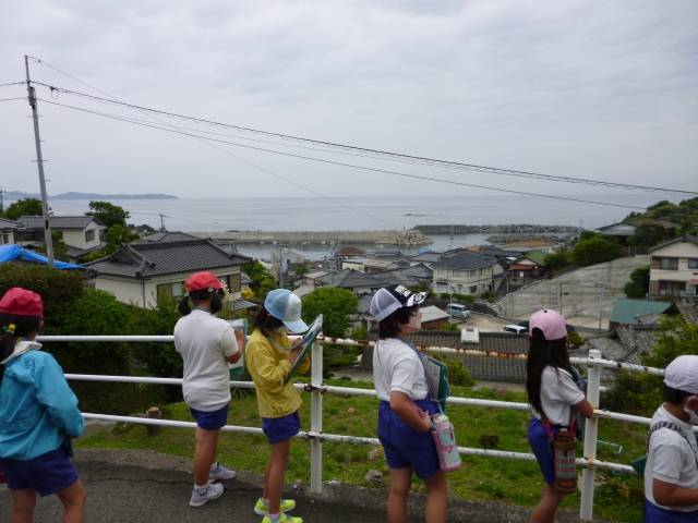 ２年「春の町はっけん」でお出かけしました！の画像