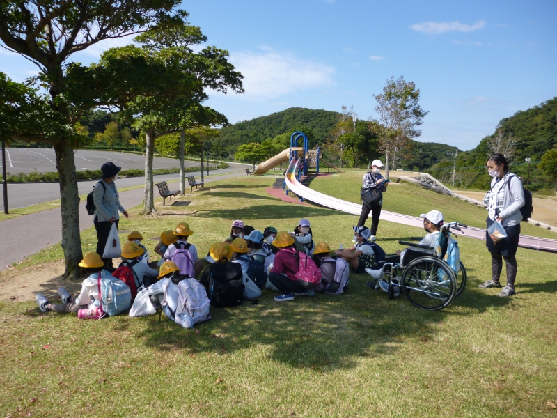 １・２年生が生活科校外学習に出かけました！の画像