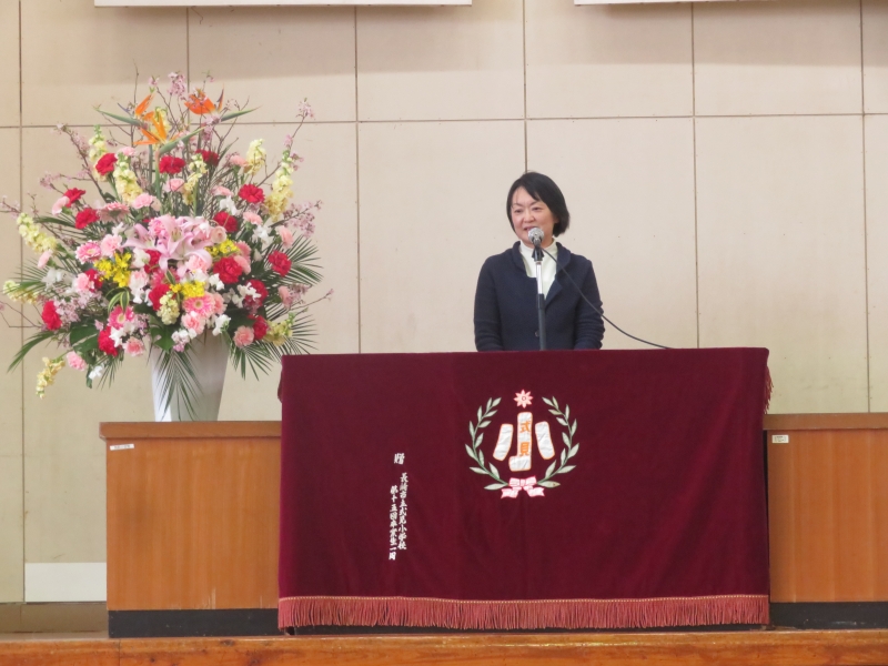 学校図書館司書の先生とのお別れ集会の画像