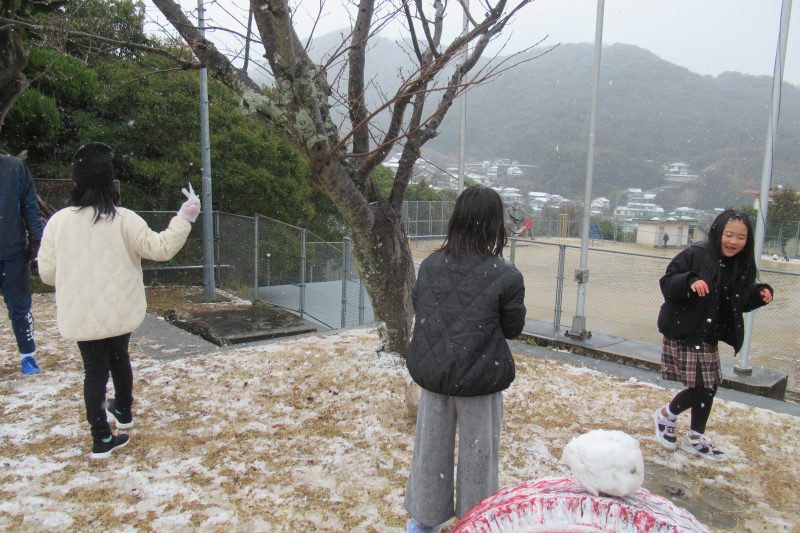 2/5（水）　雪遊びの画像