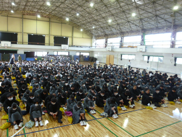 新しくなった体育館で生徒集会開催！の画像