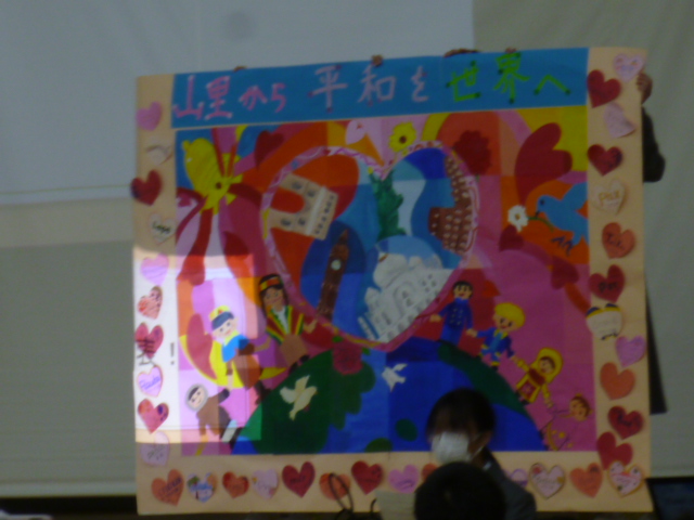 ３年生「選択型平和学習」の発表会を開催しました！の画像