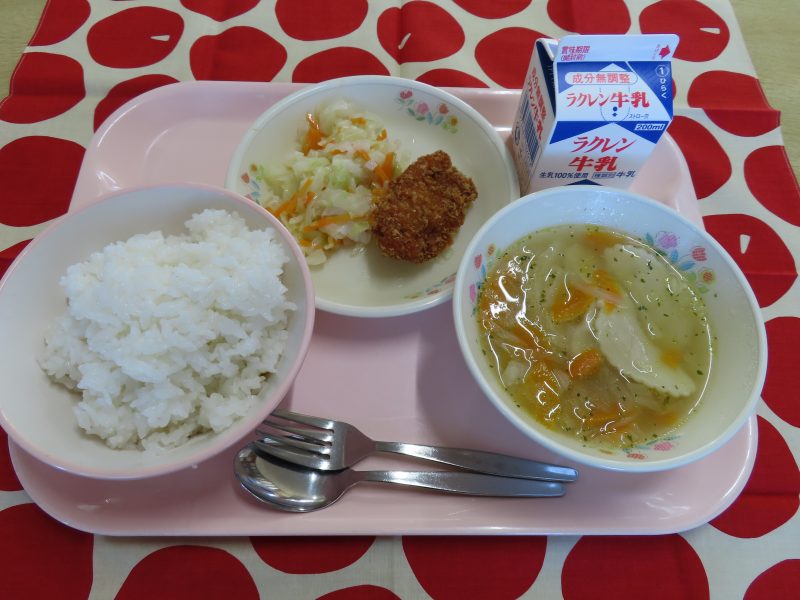 10/10　町探検（2年）の画像