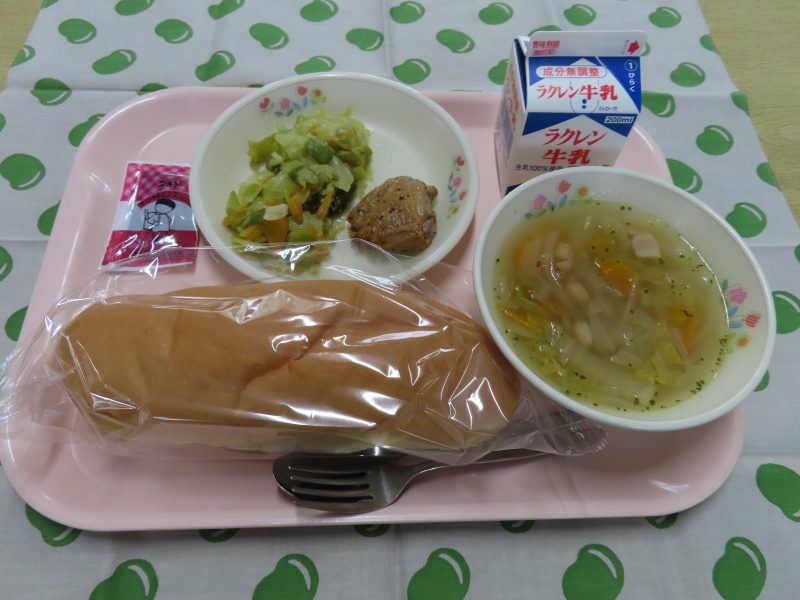 3/18（火)　卒業式の準備の画像